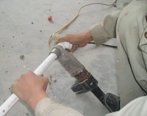 红岗漏水维修电话